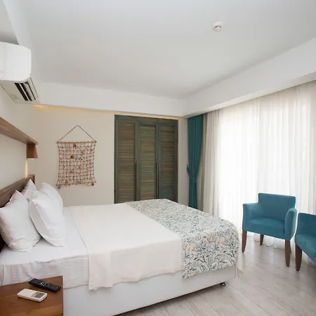 Hotel Dedeminn Marina 3*