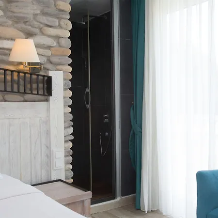 Hotel Dedeminn Marina