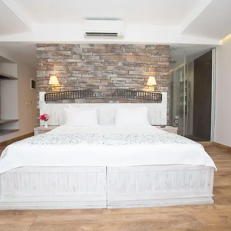 Hotel Dedeminn Marina