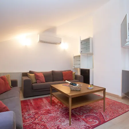 Dedeminn Marina Hotel