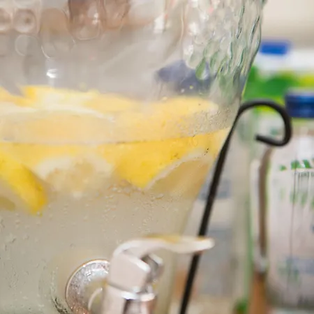 Dedeminn Marina Hotel