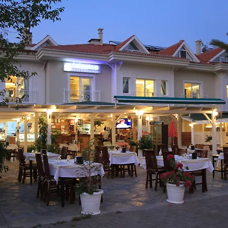 Hotel Dedeminn Marina 3*