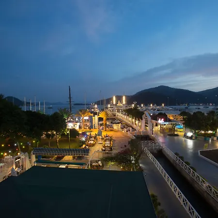 Dedeminn Marina Hotel