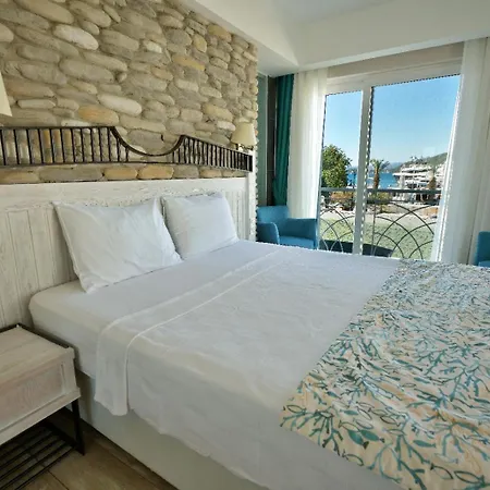 Hotel Dedeminn Marina 3*