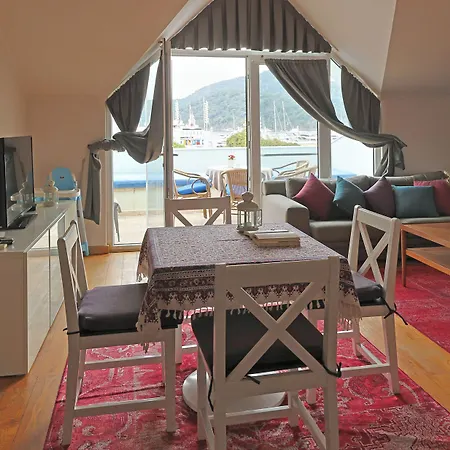 Hotel Dedeminn Marina