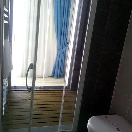 Hotel Dedeminn Marina